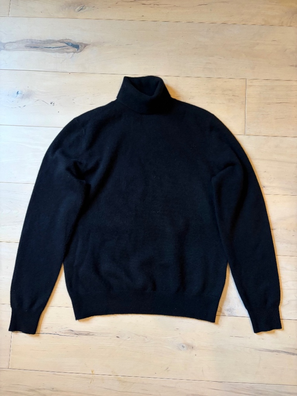 Naadam | Black Cashmere Rollneck Sweater